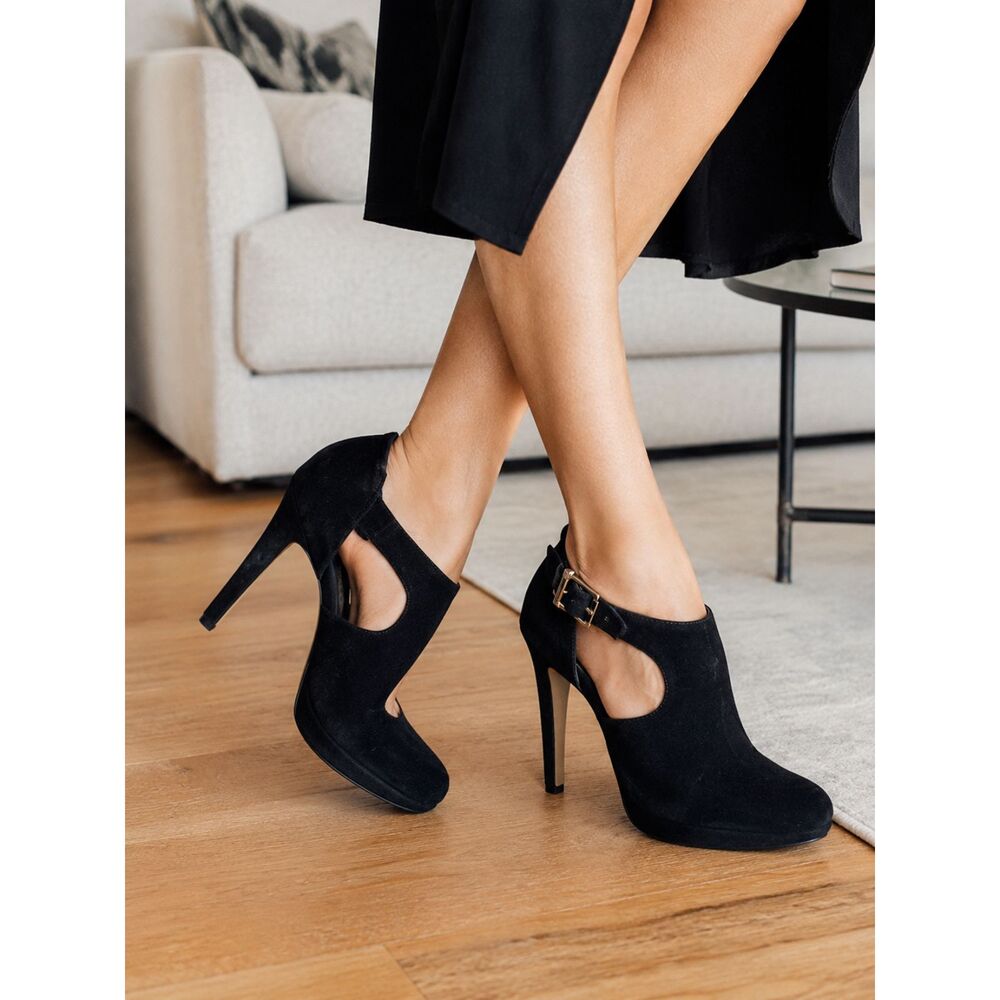 Rock & Republic Stiletto Heels Size 6 Black Faux Suede Sexy Nightclub Pumps
